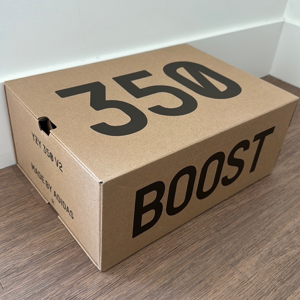 Yeezy Adidas empty box